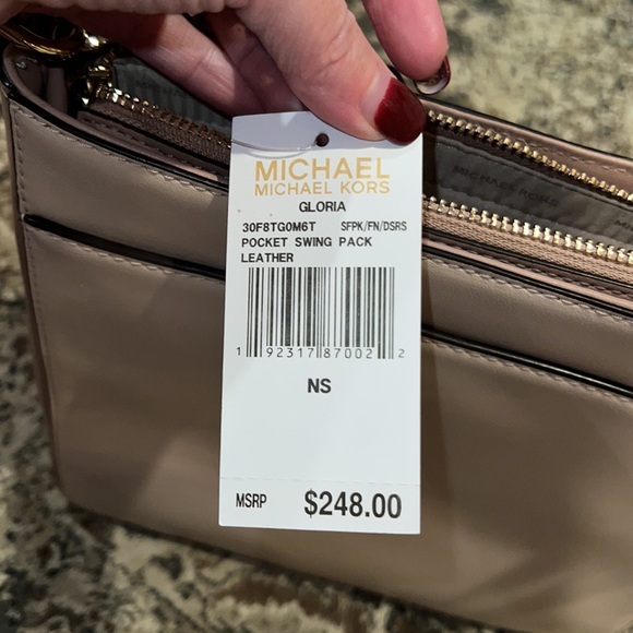 Michael Kors crossbody - Picture 6 of 7